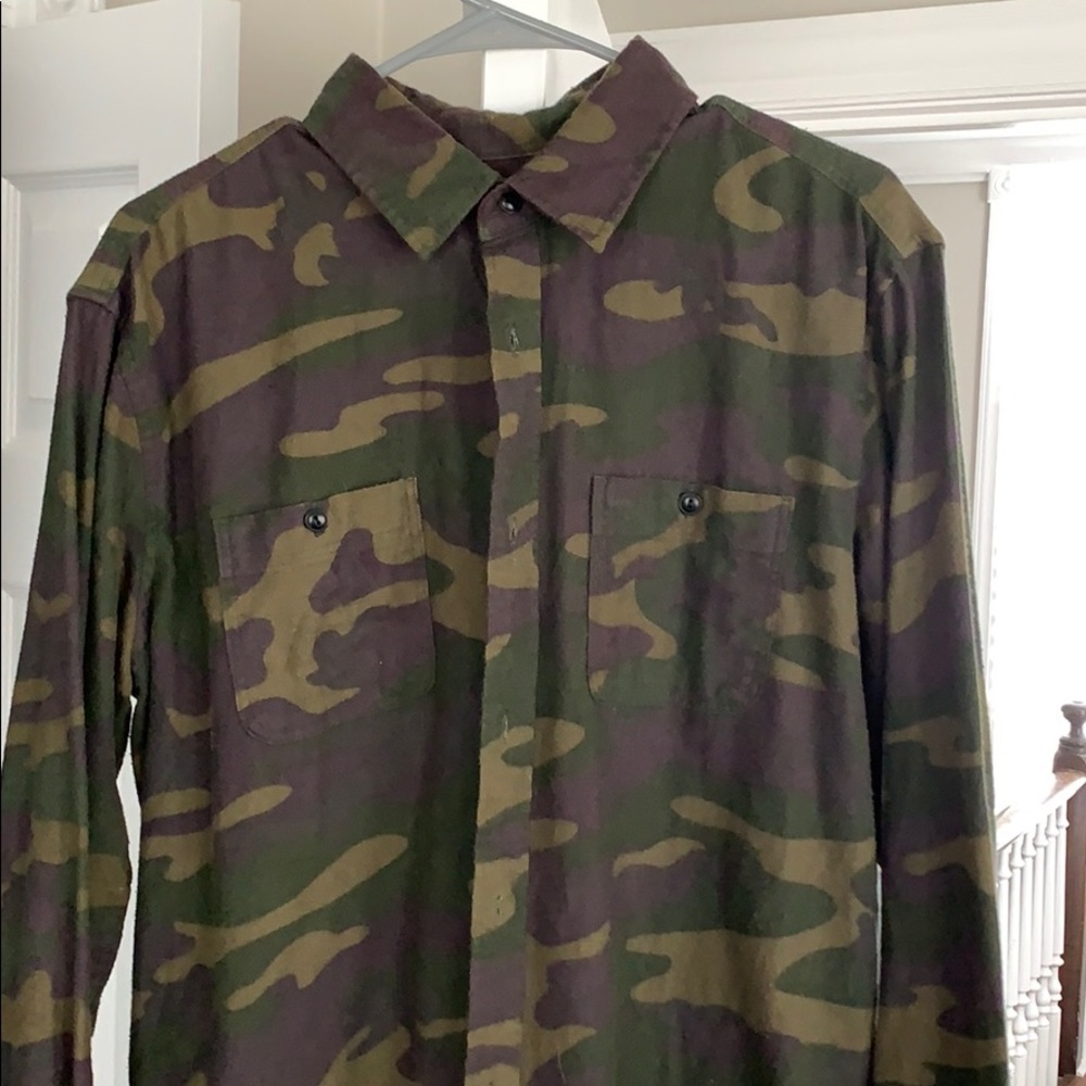 Gap button down